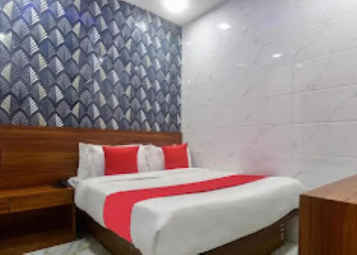Hotel T-Junction Residency Bkc